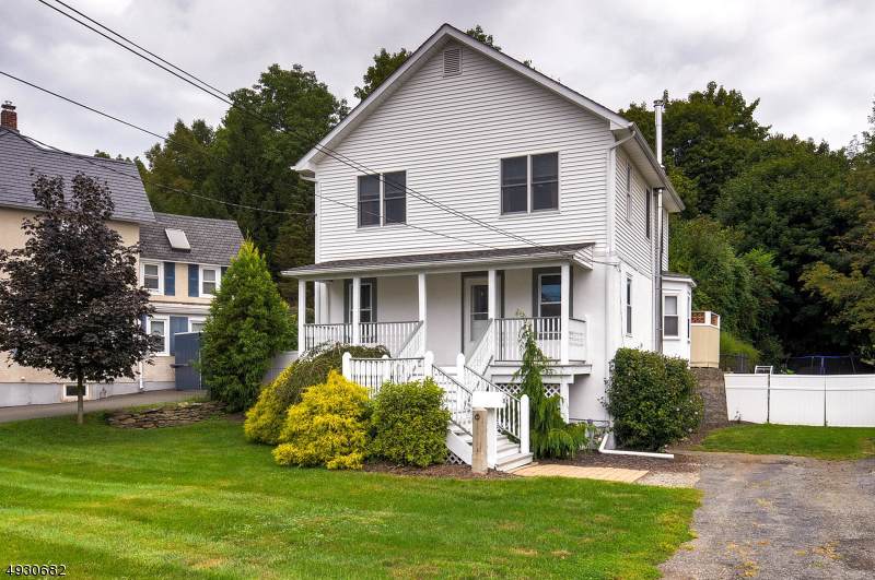 23 Diller Ave - Photo 1