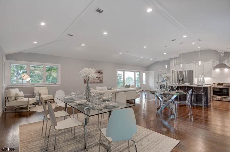 1094 Sunny View Rd - Photo 1