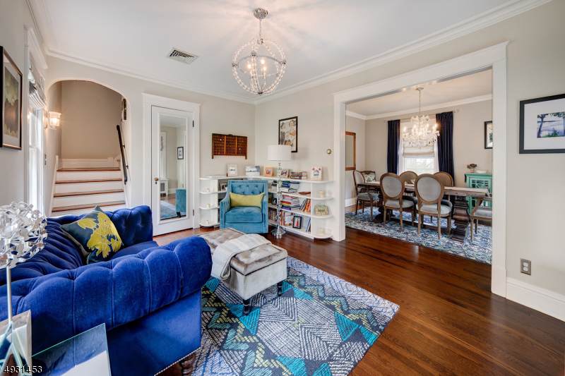 45 Hedges Ave - Photo 1