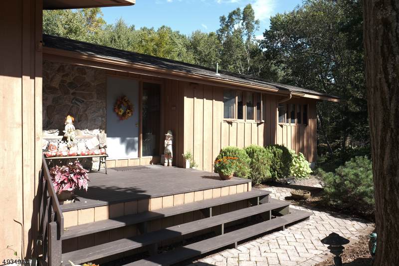 11 Mockingbird Rd - Photo 1