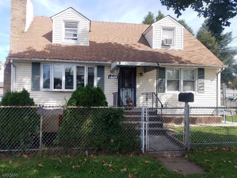 1519 S Stiles St - Photo 1