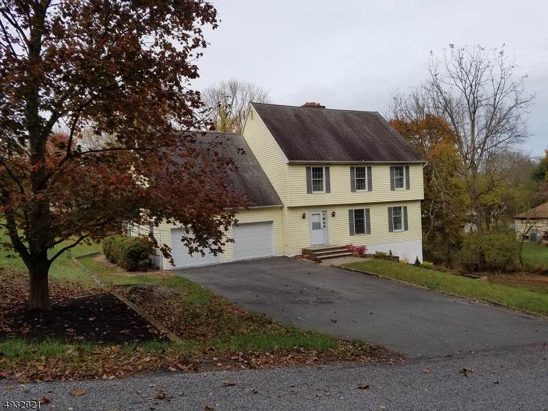 110 West Lakeview Rd - Photo 1