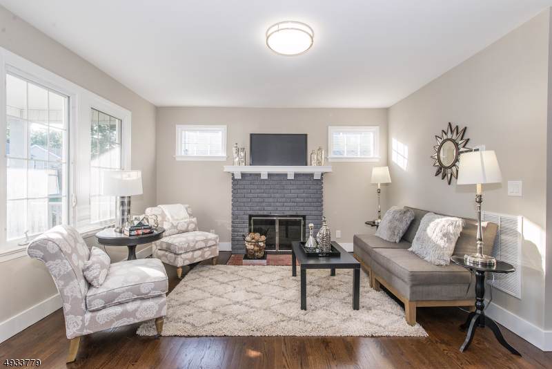 10 Godfrey Ave - Photo 1