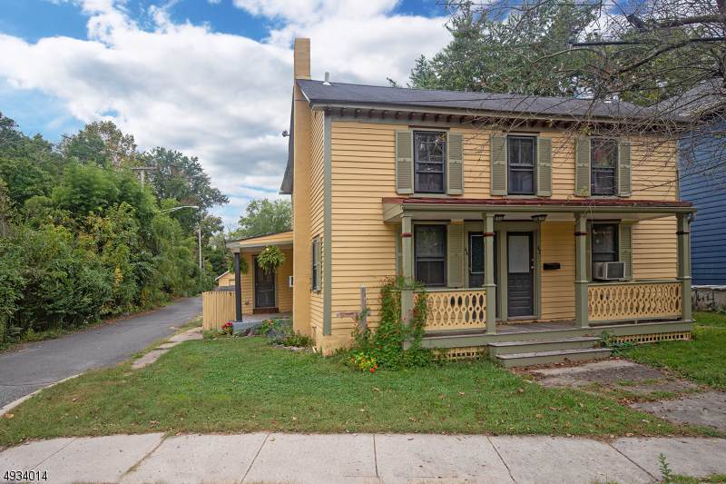 44 Trenton Ave - Photo 1