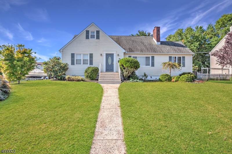 118 Harvard Ave - Photo 1
