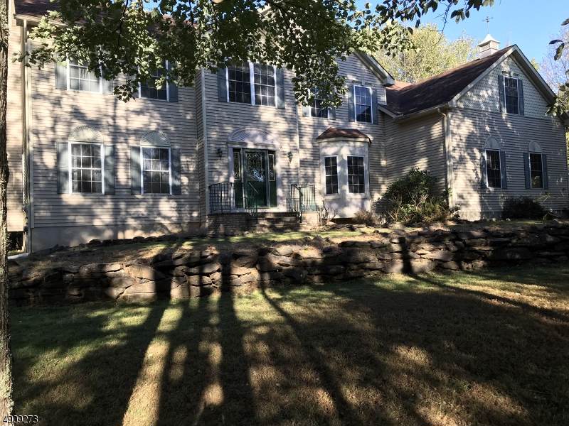 4 Alford Ln - Photo 1