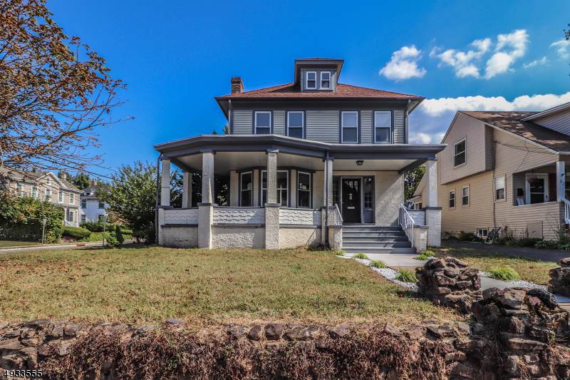30 Broad St - Photo 1