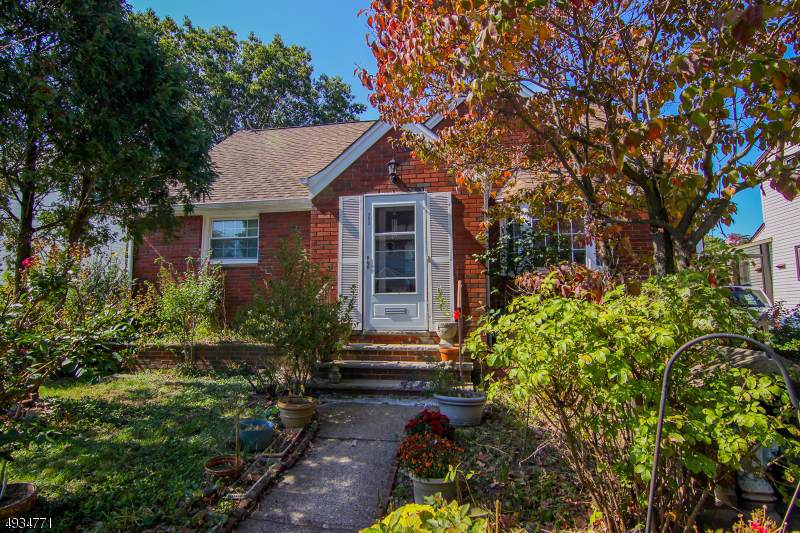 303 Fairway Ave - Photo 1