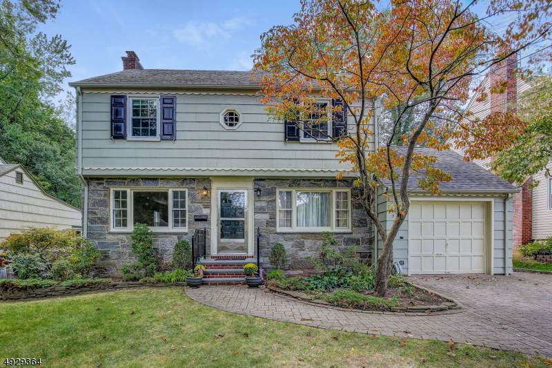 326 Willow Dr - Photo 1