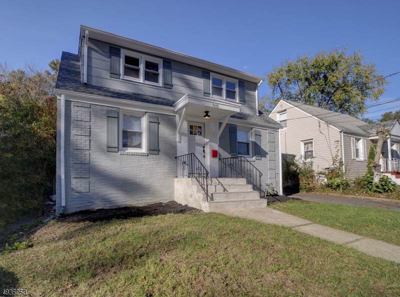 910 Oak St - Photo 1