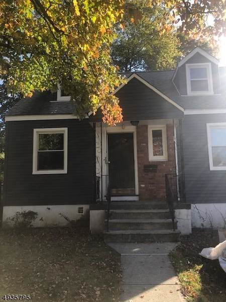 29 Van Ness Ave - Photo 1
