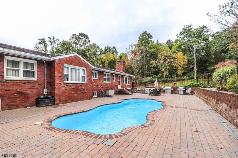 37 Mt Rascal Rd - Photo 1