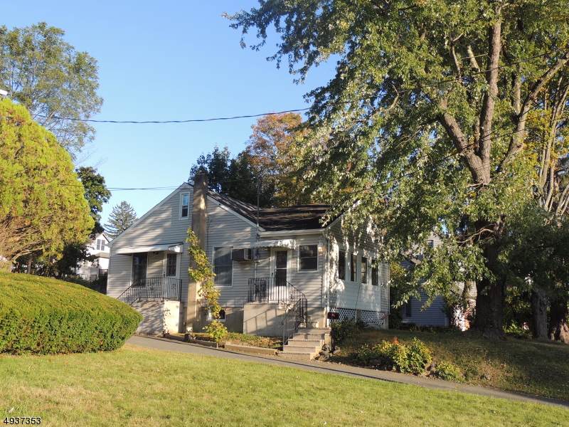 54 Knickerbocker Ave - Photo 1