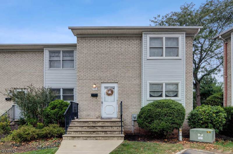 1088 Robin Rd - Photo 1