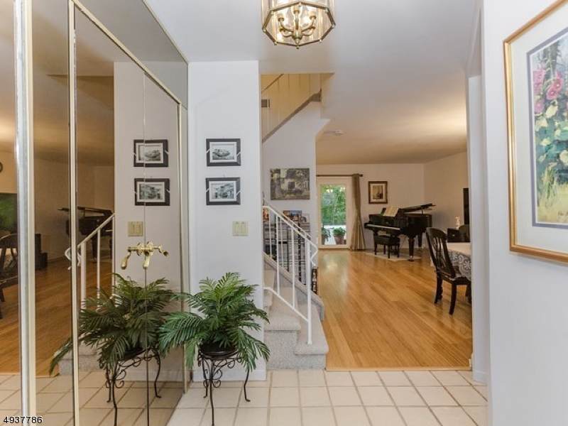 698 Bloomfield Ave - Photo 1