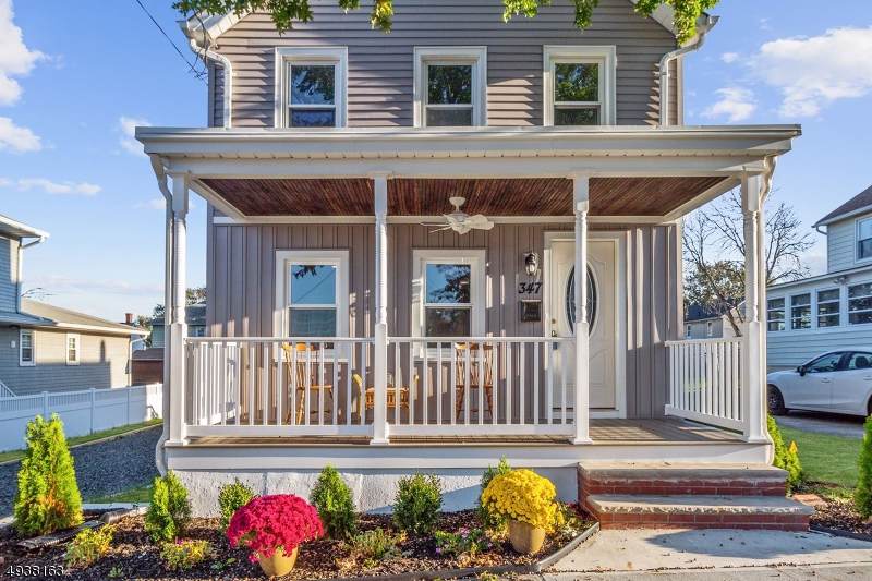 347 Augusta St - Photo 1