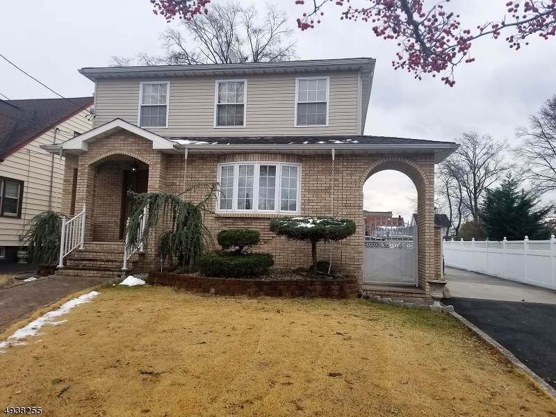 230 E Curtis St - Photo 1