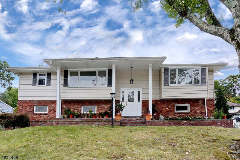 44 Memorial Rd - Photo 1