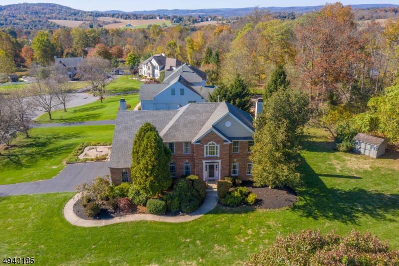 50 Fairfield Dr - Photo 1