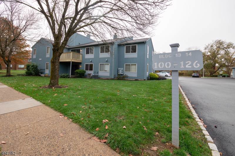 124 Drake Ln - Photo 1