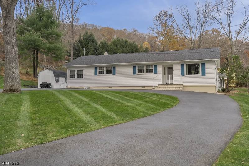 136 Seneca Lake Rd - Photo 1