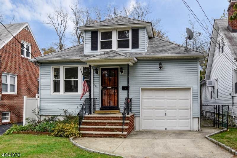 326 E Elm St - Photo 1