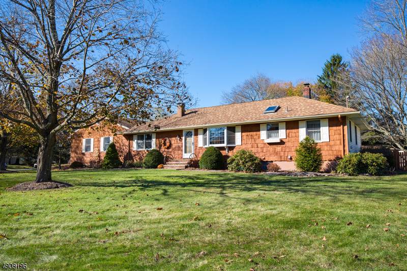12 Heather Hills Dr - Photo 1