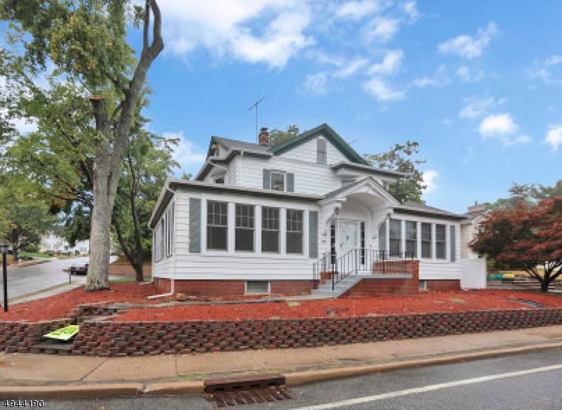 129 Minnisink Rd - Photo 1