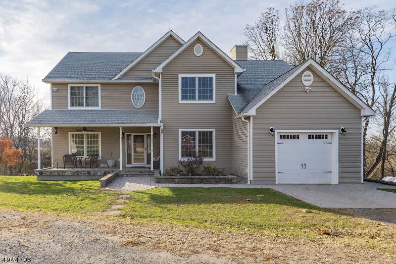 619 W Sidney Rd - Photo 1