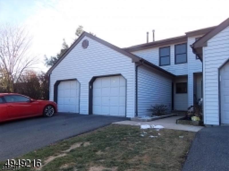 140 Locust Ct - Photo 1