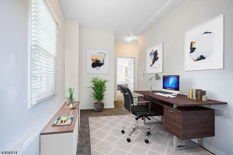 27 Sussex Ave Unit 1 - Photo 1