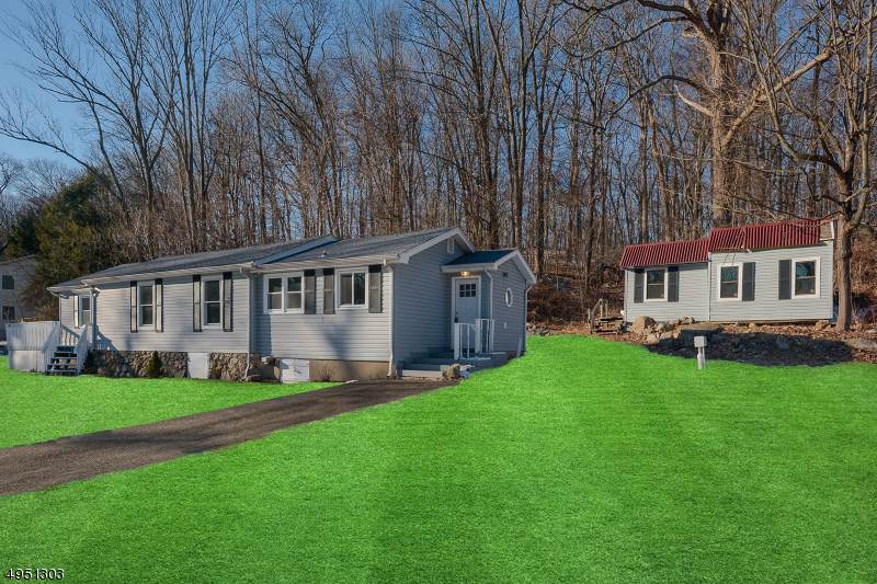 21 Arlington Ave - Photo 1