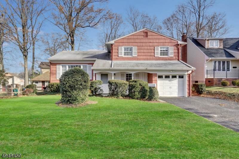 218 Elizabeth Ave - Photo 1