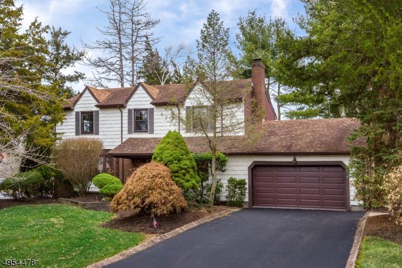 2 Hemlock Ln - Photo 1