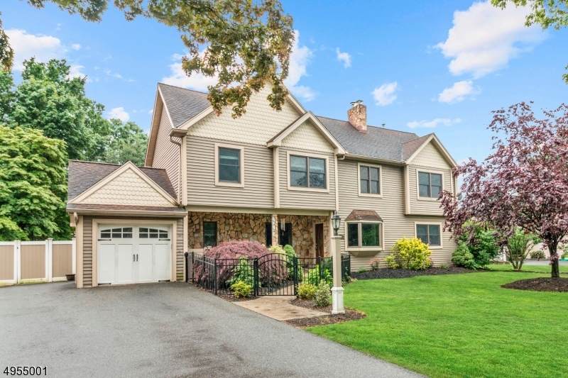 47 Mountain Ave - Photo 1