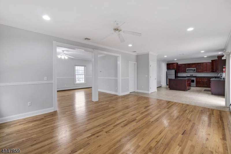 141 Farmingdale Dr - Photo 1