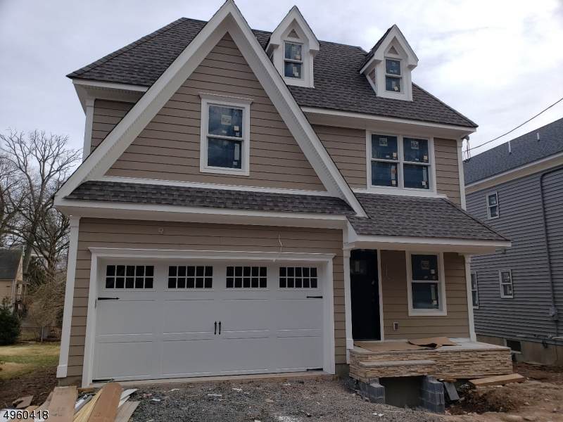 56 Glenside Ave - Photo 1