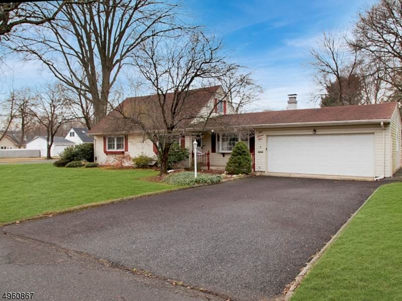 171 Lawrence Dr - Photo 1