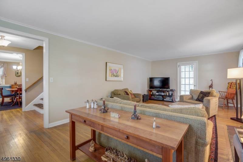111 Bryant Ave - Photo 1