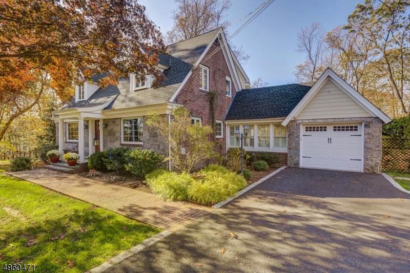 17 Mt Airy Rd - Photo 1