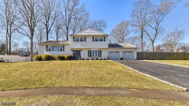 12 Allison Ct - Photo 1