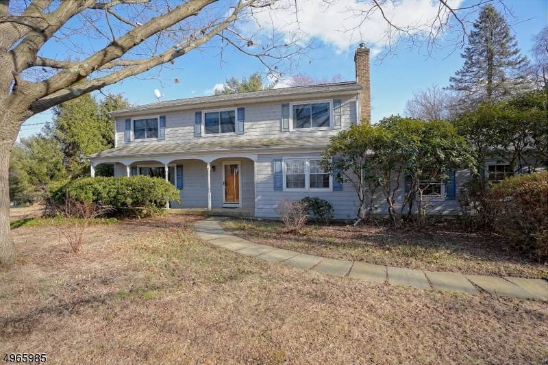 123 Rounseville Rd - Photo 1