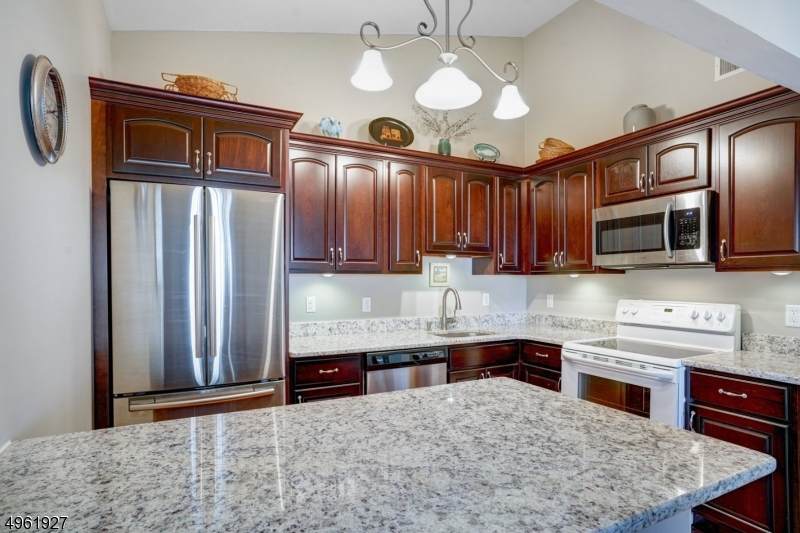 56 Alexandria Way - Photo 1