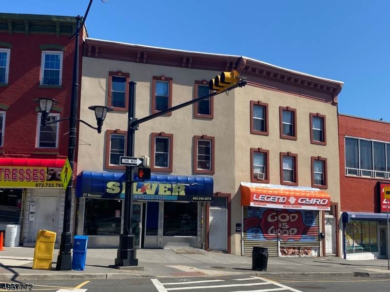 25 Broadway - Photo 1