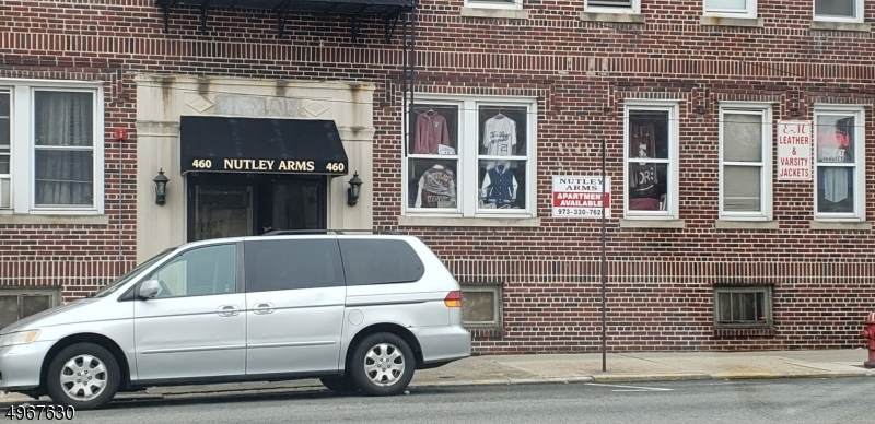 460 Franklin Ave. A8 - Photo 1