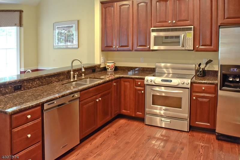 4 Ardsley Ct - Photo 1