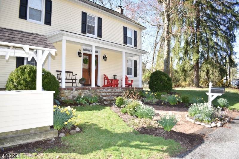 246 Race St - Photo 1
