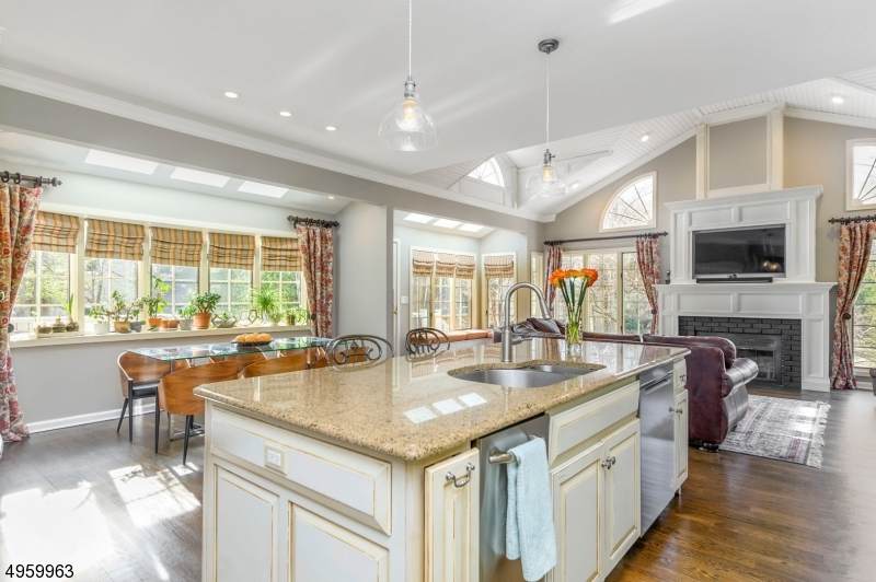 29 Oak Ln - Photo 1