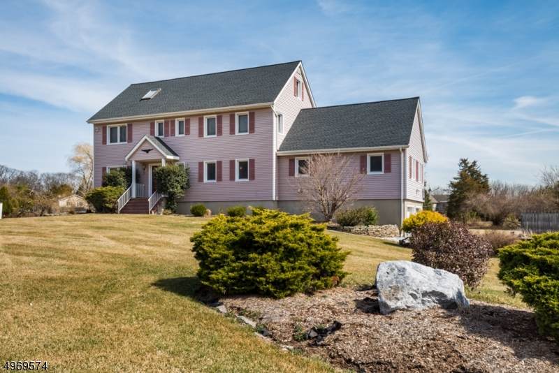 21 Francisco Dr - Photo 1