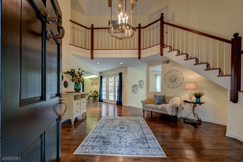 83 Winfield Rd - Photo 1